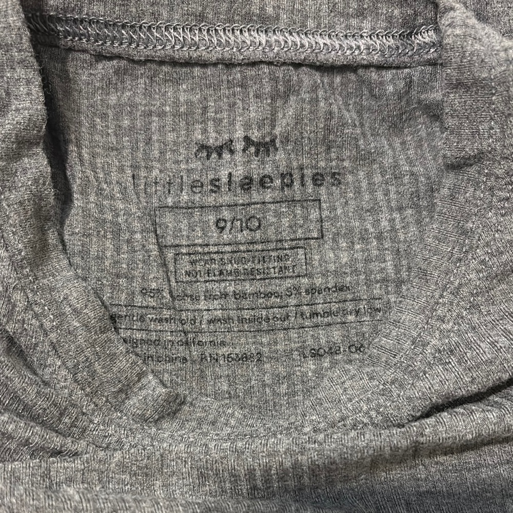 Kids bamboo Pjs - Picture 3 of 3